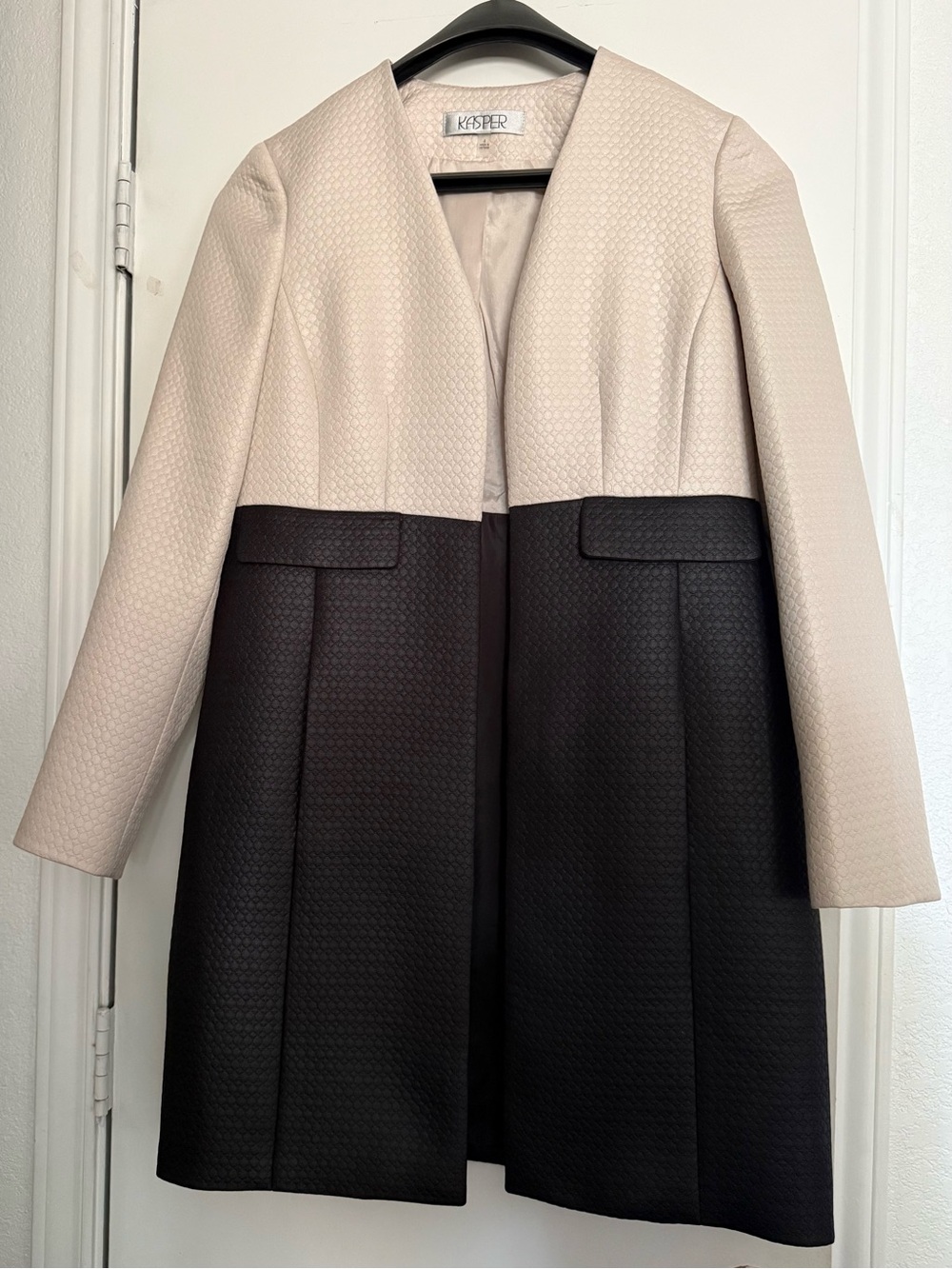 Kasper Two-Tone Cream and Black Open Front Blazer